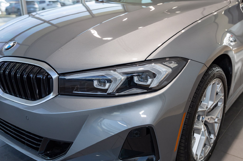 Used 2026 BMW 330i xDrive Sedan AWD/4WD image 11