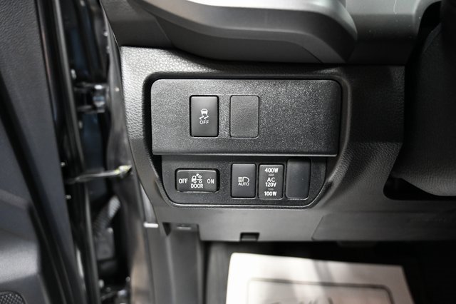 Used 2022 Toyota Tacoma TRD Off-Road image 25