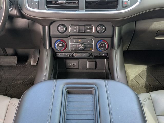 Used 2022 Chevrolet Tahoe LT w/ Luxury Package image 19