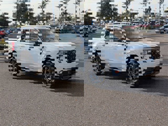 New 2025 Ford Maverick XLT w/ Equipment Group 301A image 32