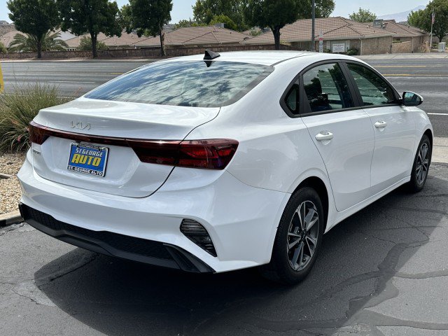 Used 2023 Kia Forte LXS FWD image 3