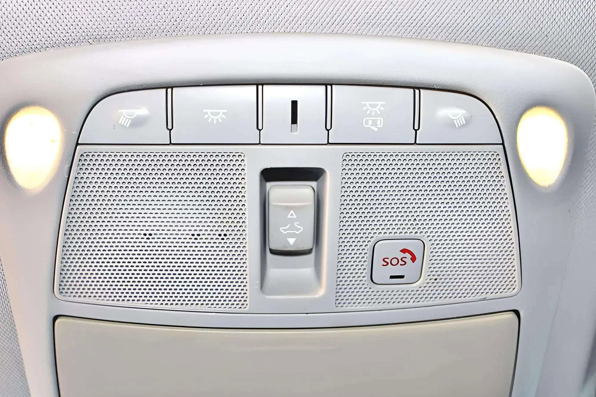 Used 2014 INFINITI Q50 Premium w/ Navigation Package RWD image 22