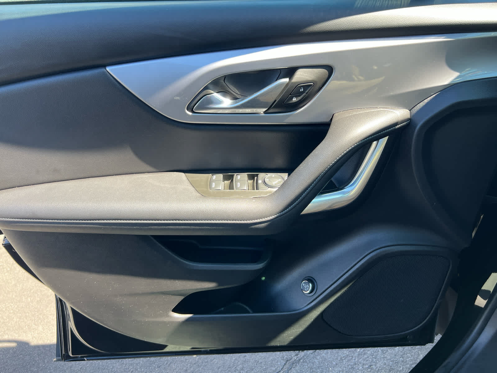 Used 2022 Chevrolet Blazer LT FWD image 14