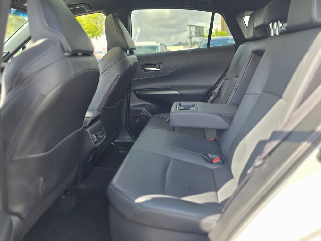 Used 2024 Toyota Venza Limited AWD/4WD image 17
