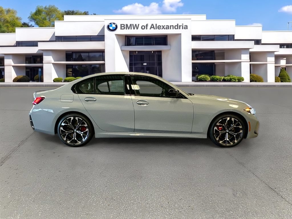 New 2026 BMW 330i xDrive Sedan w/ M Sport Package AWD/4WD image 4