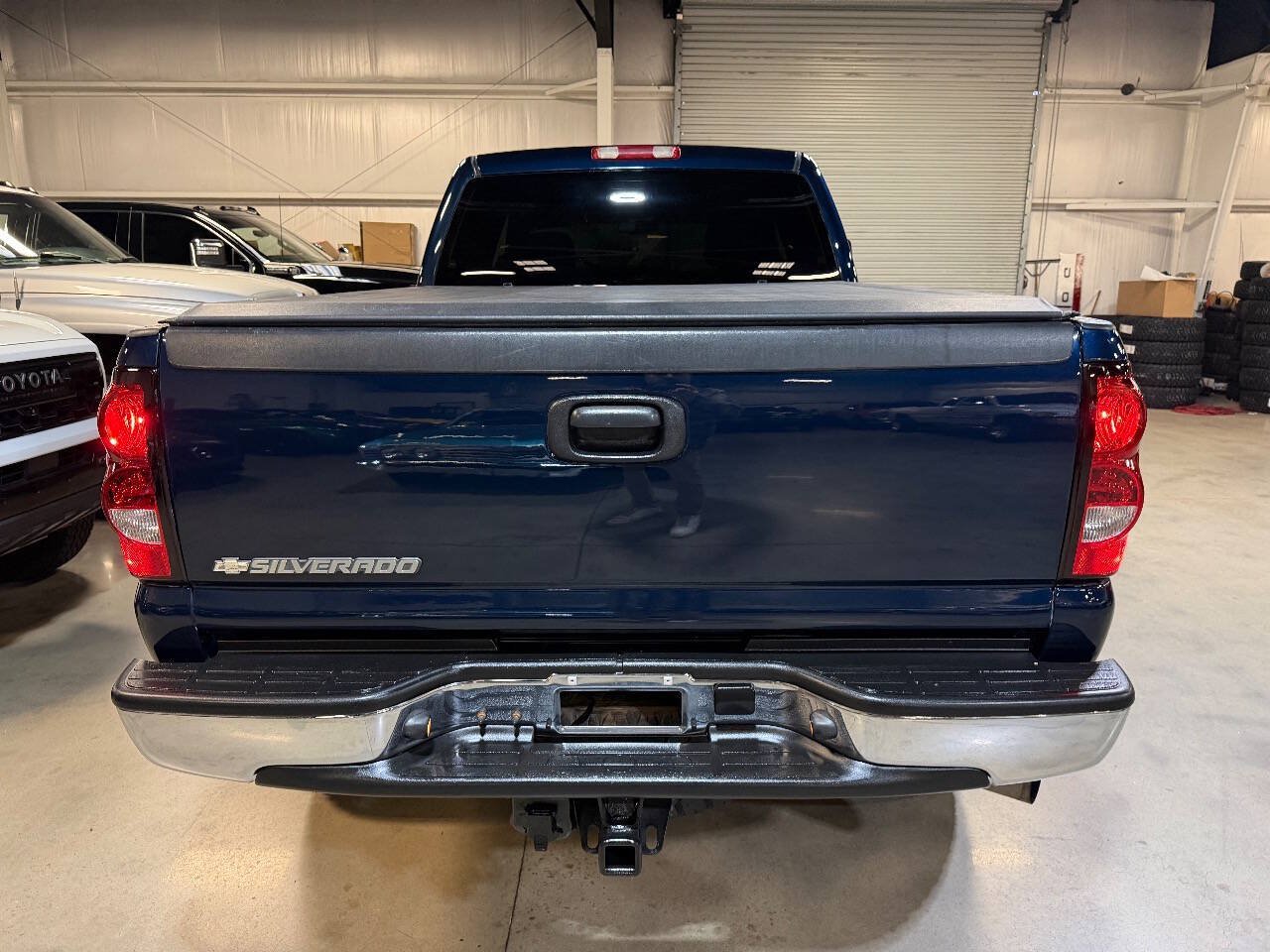Used 2006 Chevrolet Silverado 2500 LT w/ Heavy-Duty Power Package AWD/4WD image 17