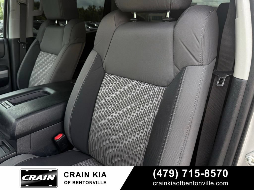 Used 2019 Toyota Tundra SR5 w/ SR5 Upgrade Package AWD/4WD image 23