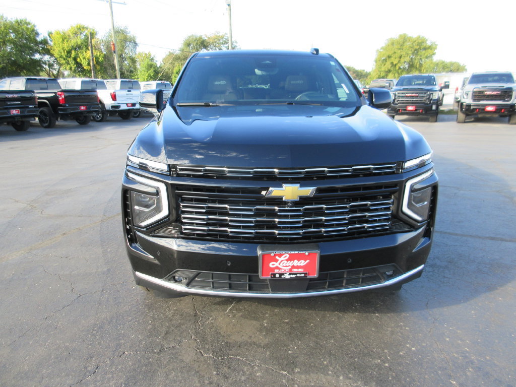 Certified 2025 Chevrolet Tahoe High Country AWD/4WD image 13