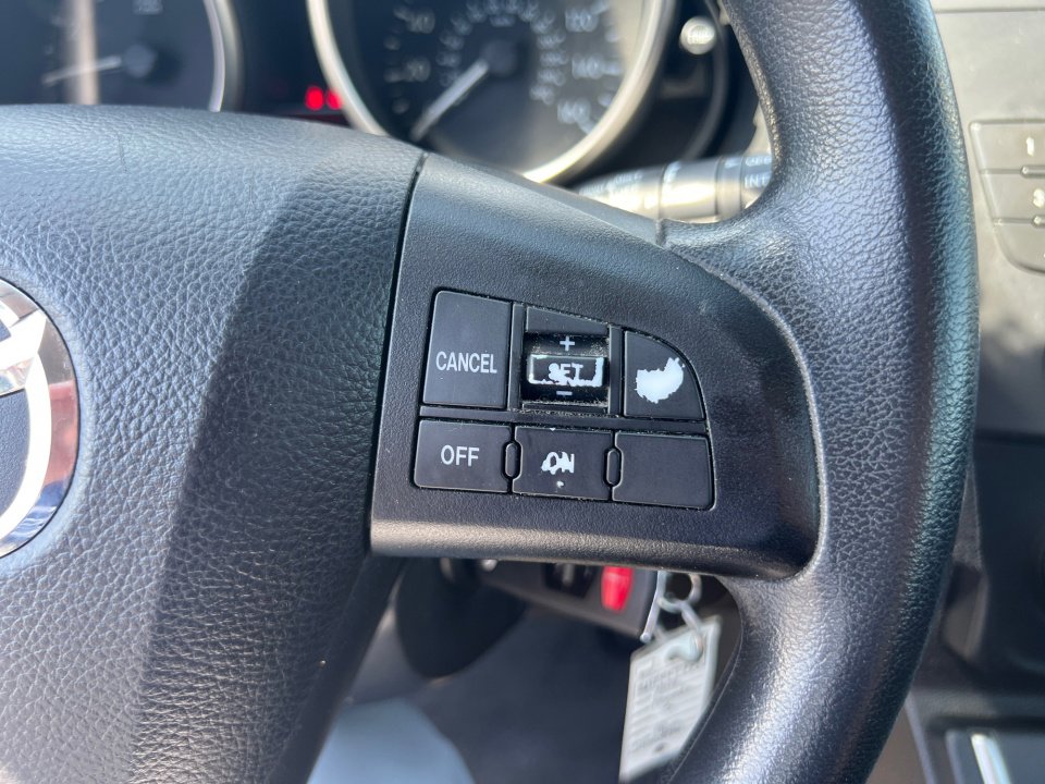 Used 2012 MAZDA MAZDA5 Sport FWD image 23