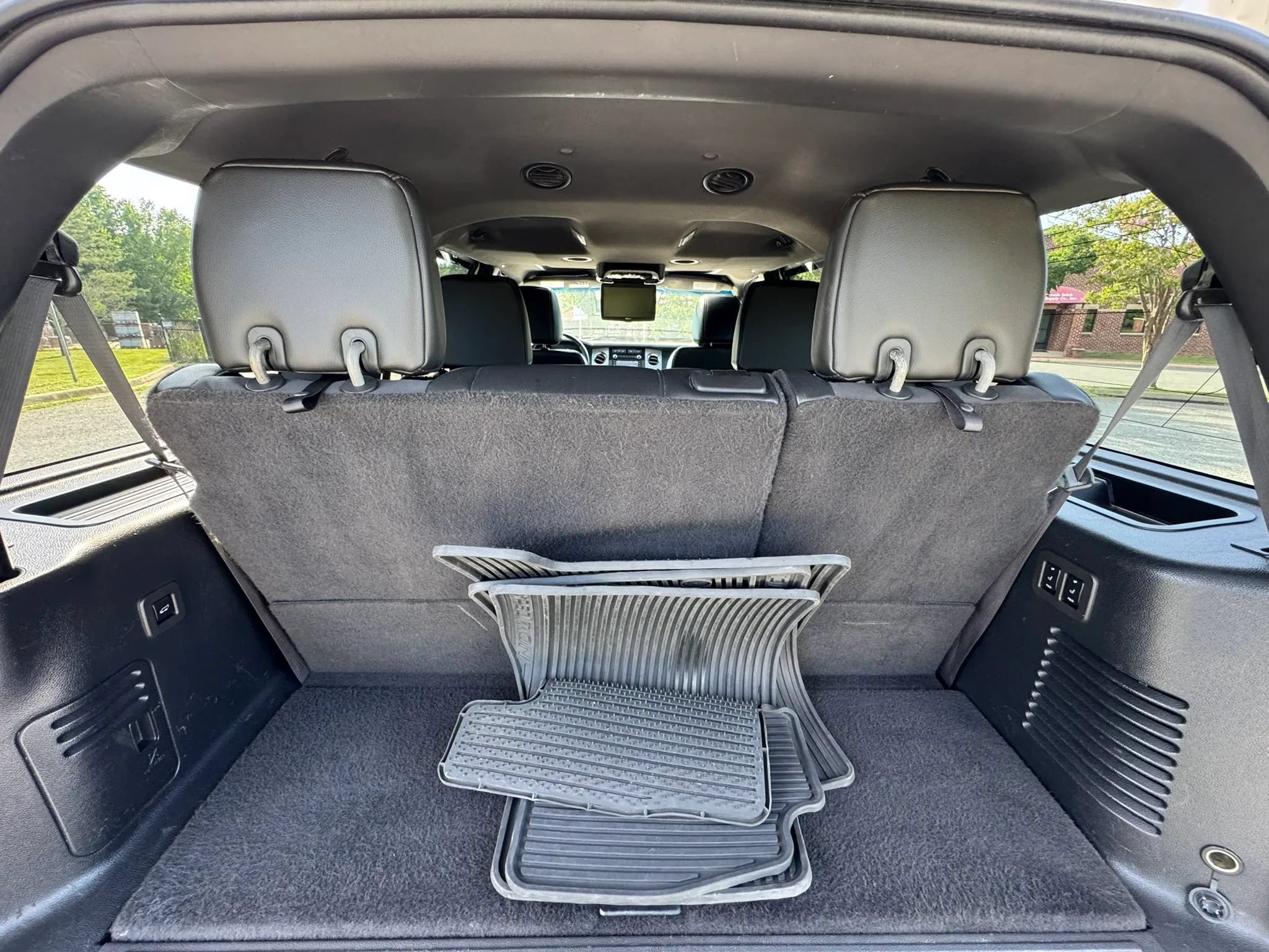 Used 2014 Ford Expedition Limited w/ Equipment Group 301A AWD/4WD image 18