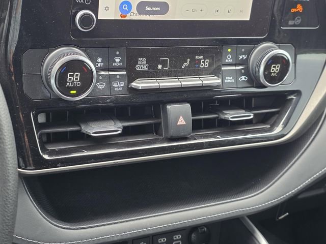 Used 2023 Toyota Highlander L FWD image 21
