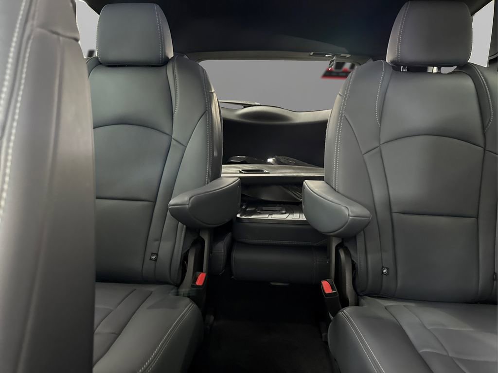 Used 2024 Buick Enclave Premium image 20