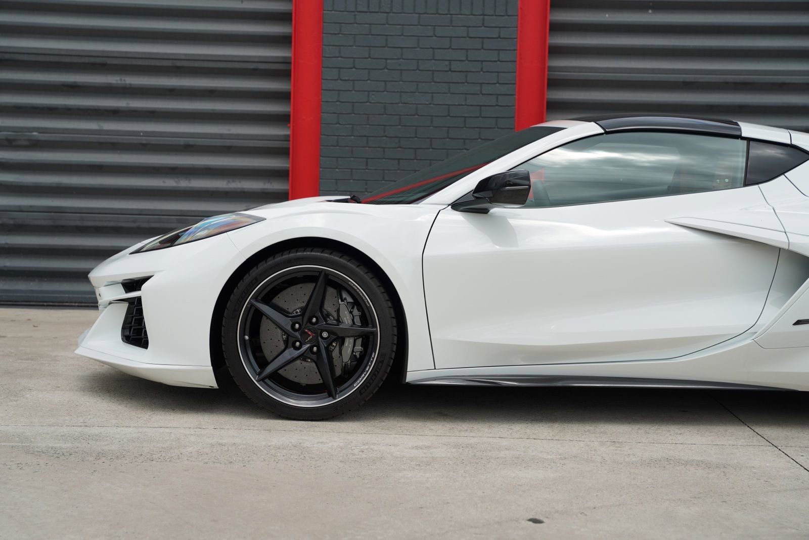 Used 2025 Chevrolet Corvette E-Ray w/ ZER Performance Package AWD/4WD image 12