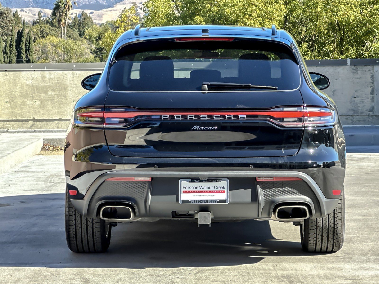 Used 2025 Porsche Macan image 7