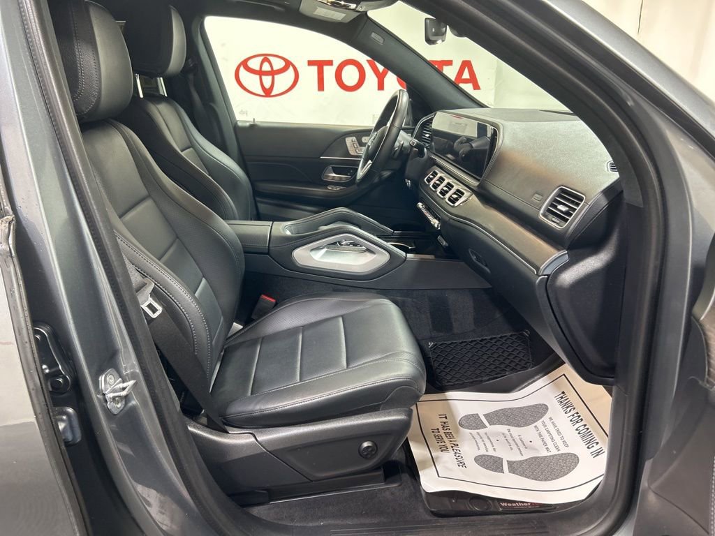 Used 2020 Mercedes-Benz GLS 450 4MATIC image 11