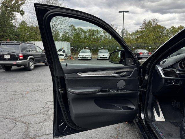 Used 2019 BMW X6 M w/ Executive Package image 19