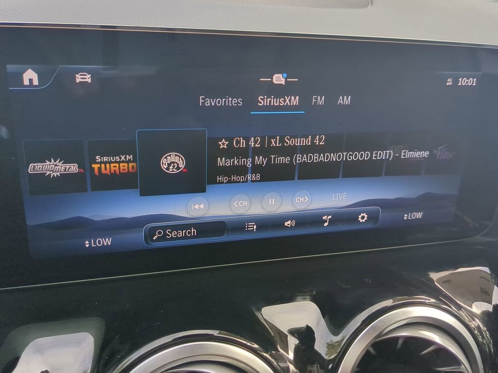 Used 2024 Mercedes-Benz GLA 250 4MATIC image 6