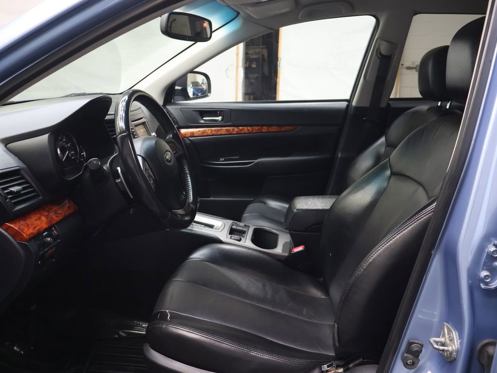 Used 2012 Subaru Outback 2.5i Limited AWD/4WD image 17