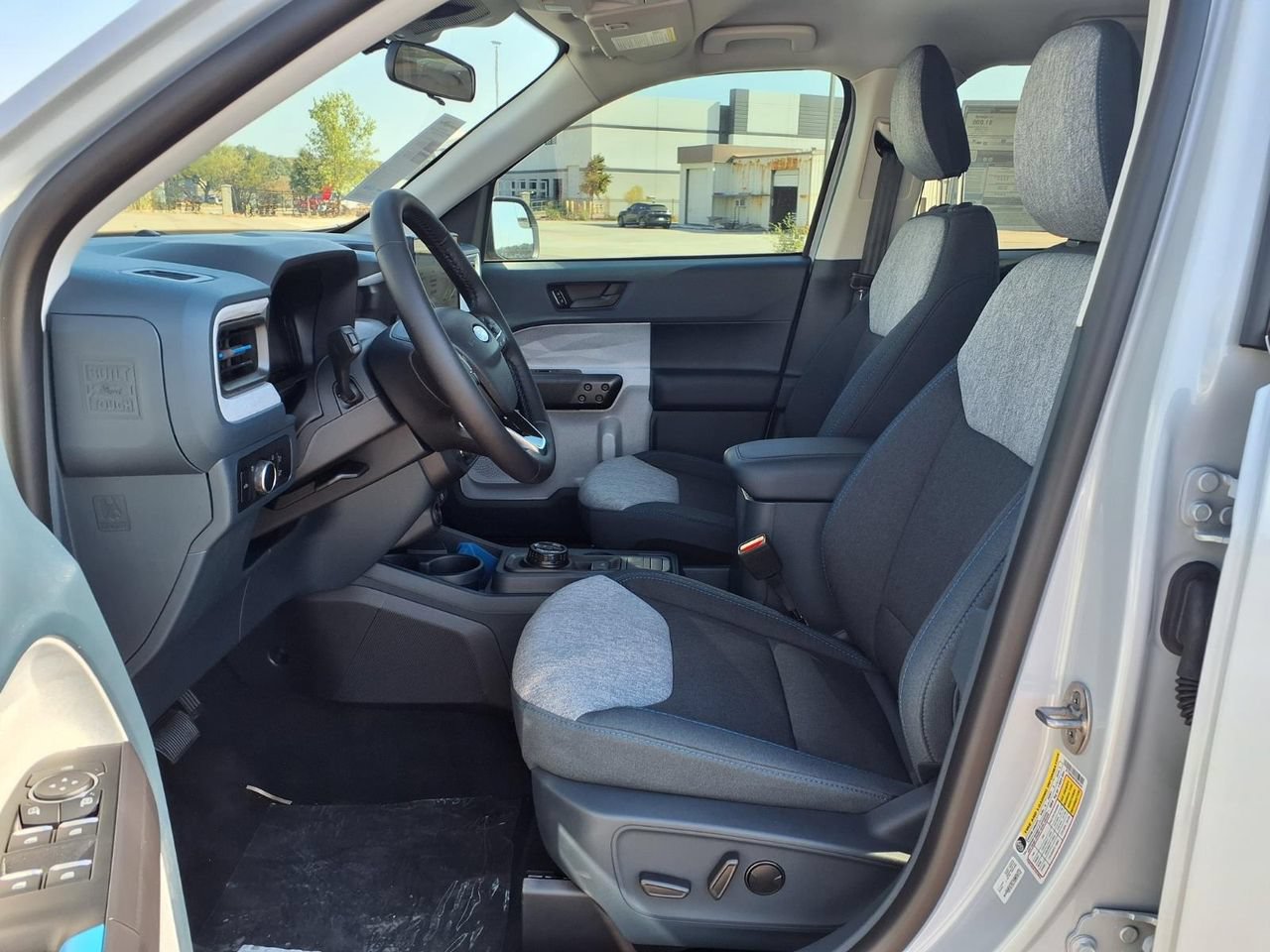 New 2026 Ford Maverick XLT w/ XLT Luxury Package FWD image 18