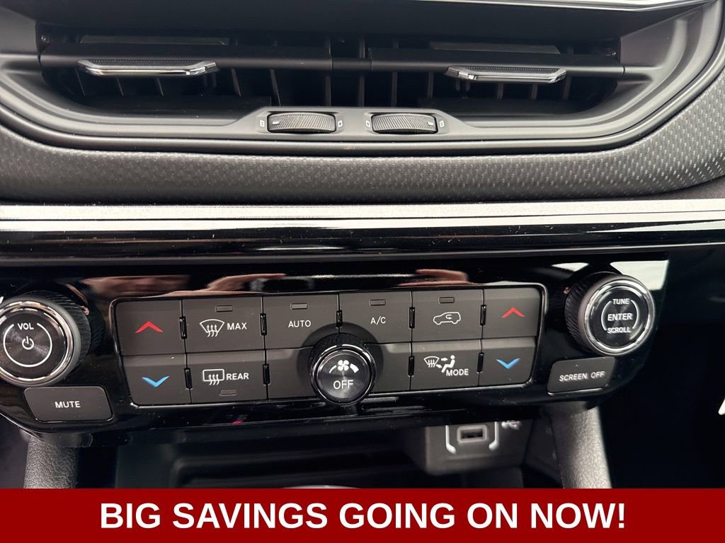 New 2026 Jeep Compass Latitude image 16