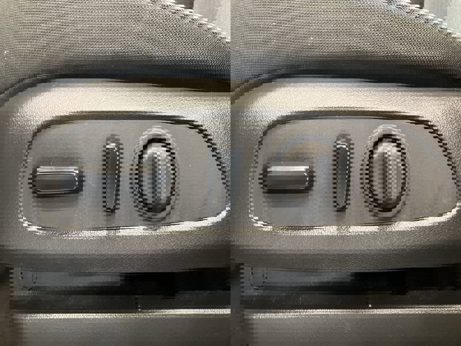 Used 2023 Chevrolet TrailBlazer LT image 11