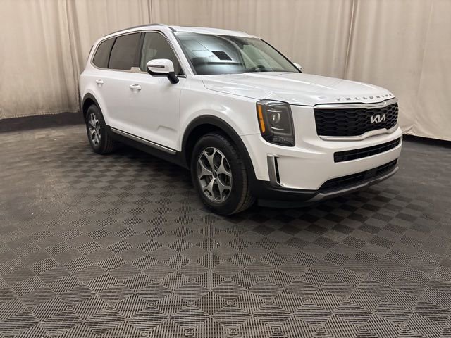 Used 2022 Kia Telluride EX image 3