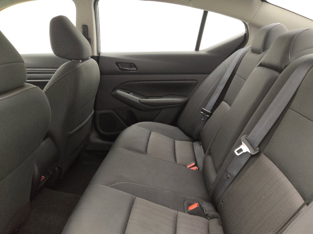 Used 2024 Nissan Altima 2.5 SV image 18