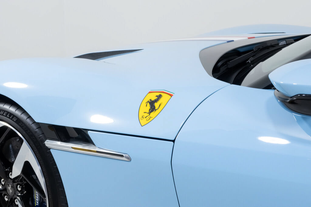 Used 2025 Ferrari 12Cilindri RWD image 19