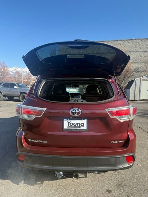 Used 2016 Toyota Highlander XLE image 9