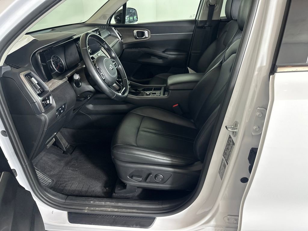 Used 2021 Kia Sorento EX FWD image 9