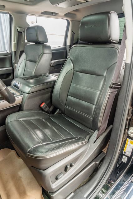 Used 2017 GMC Sierra 2500 Denali w/ Duramax Plus Package image 18