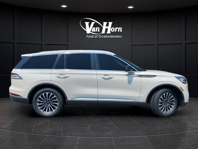 Used 2023 Lincoln Aviator AWD w/ Premium Package image 8
