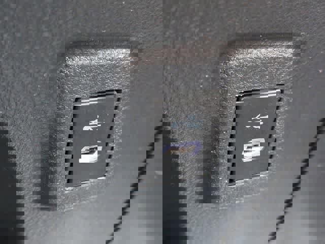 Used 2024 Toyota Corolla LE image 29