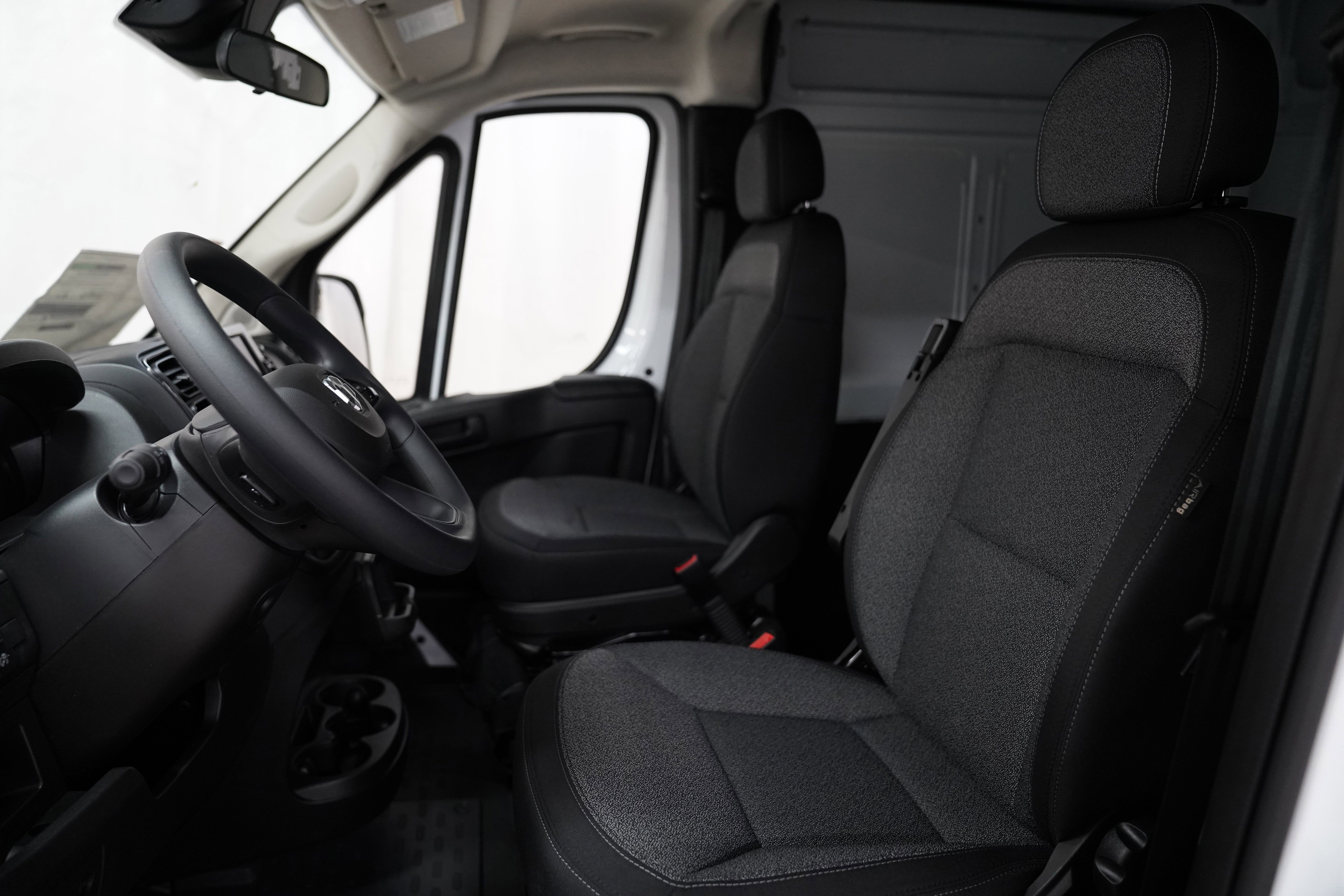 New 2026 RAM ProMaster 2500 w/ Convenience Group FWD image 4