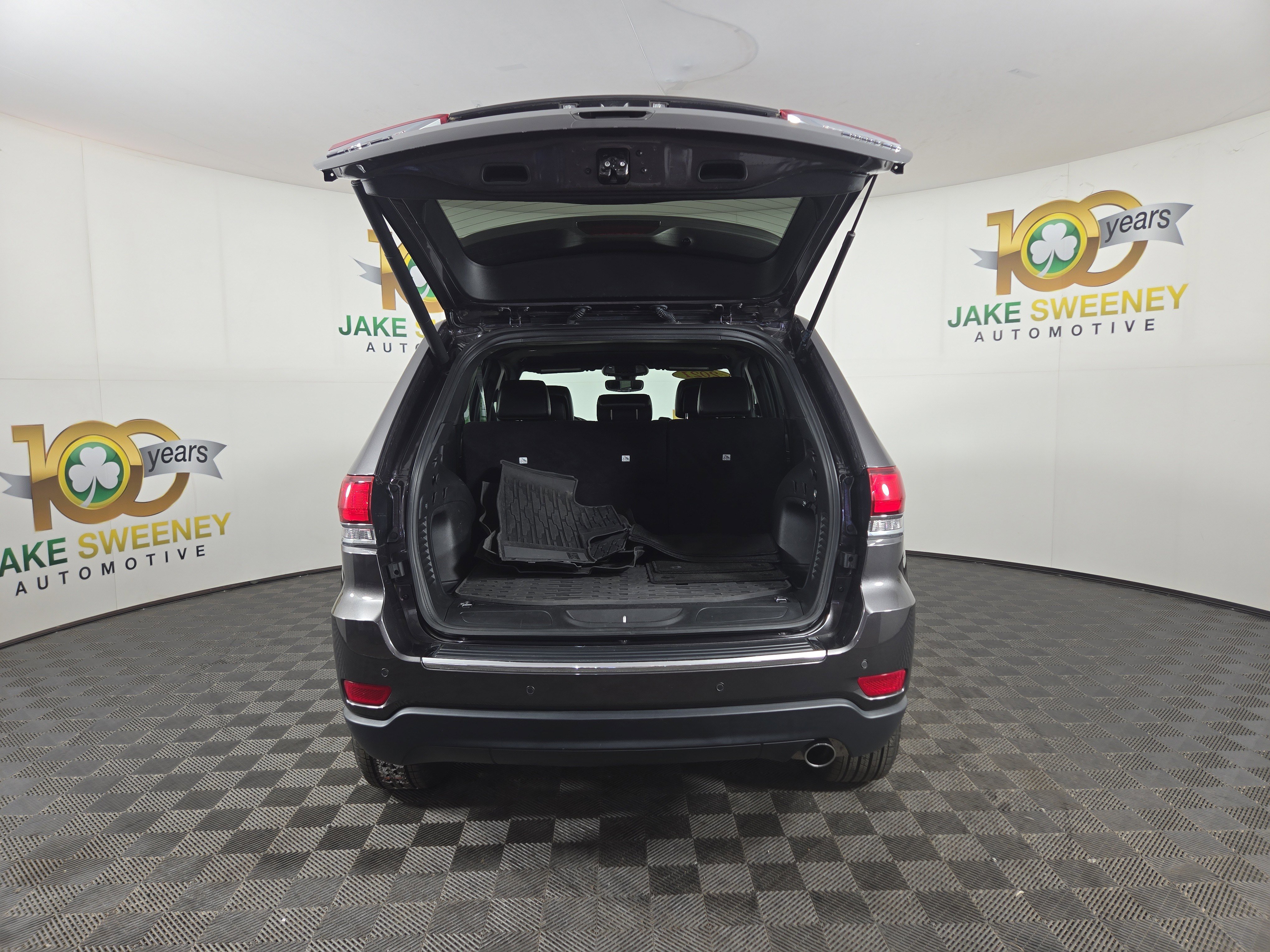 Used 2021 Jeep Grand Cherokee Limited image 35