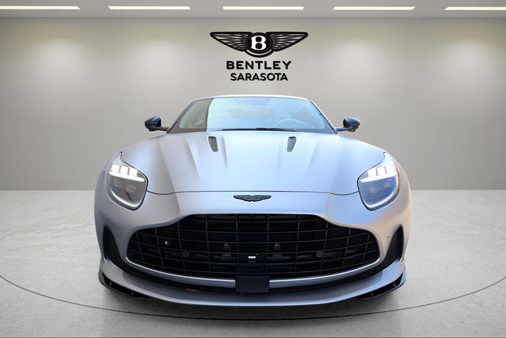 Used 2025 Aston Martin DB12 Coupe image 2