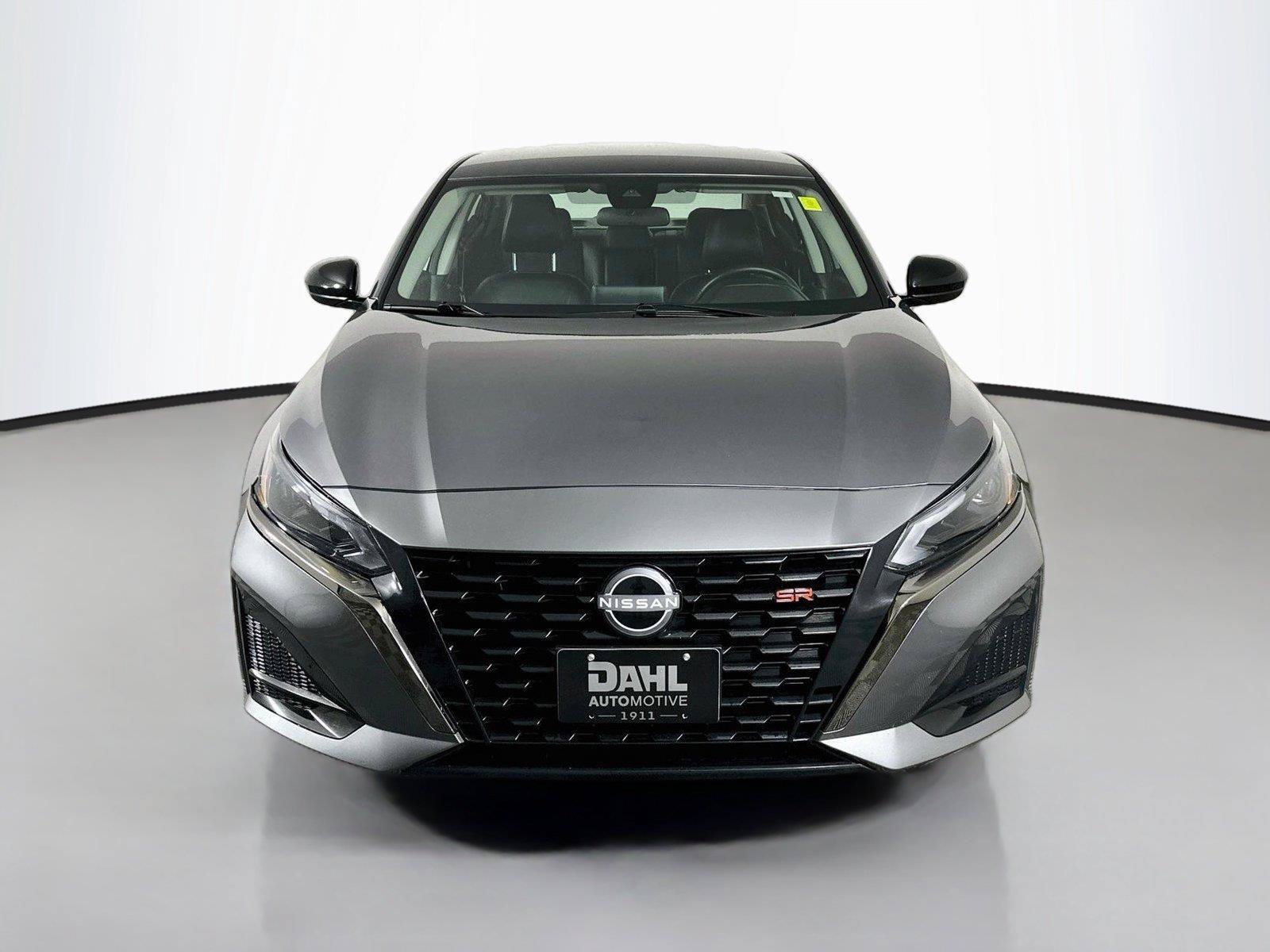 Used 2025 Nissan Altima 2.5 SR FWD image 3