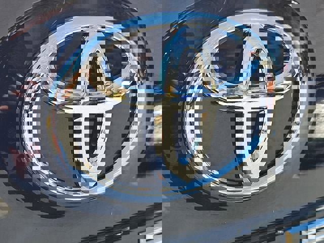 Used 2021 Toyota Camry XLE image 28