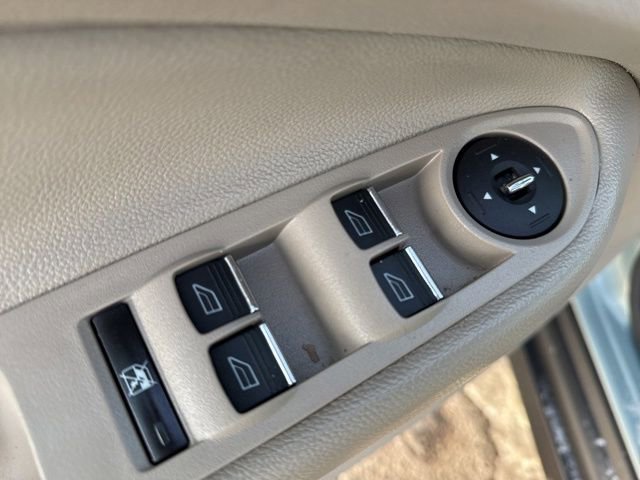 Used 2014 Ford C-MAX Energi SEL image 16