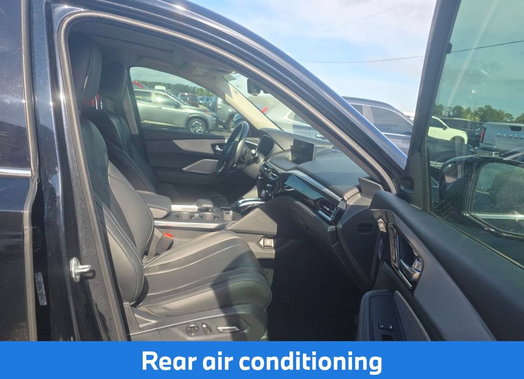 Used 2024 Acura MDX w/ Technology Package FWD image 16