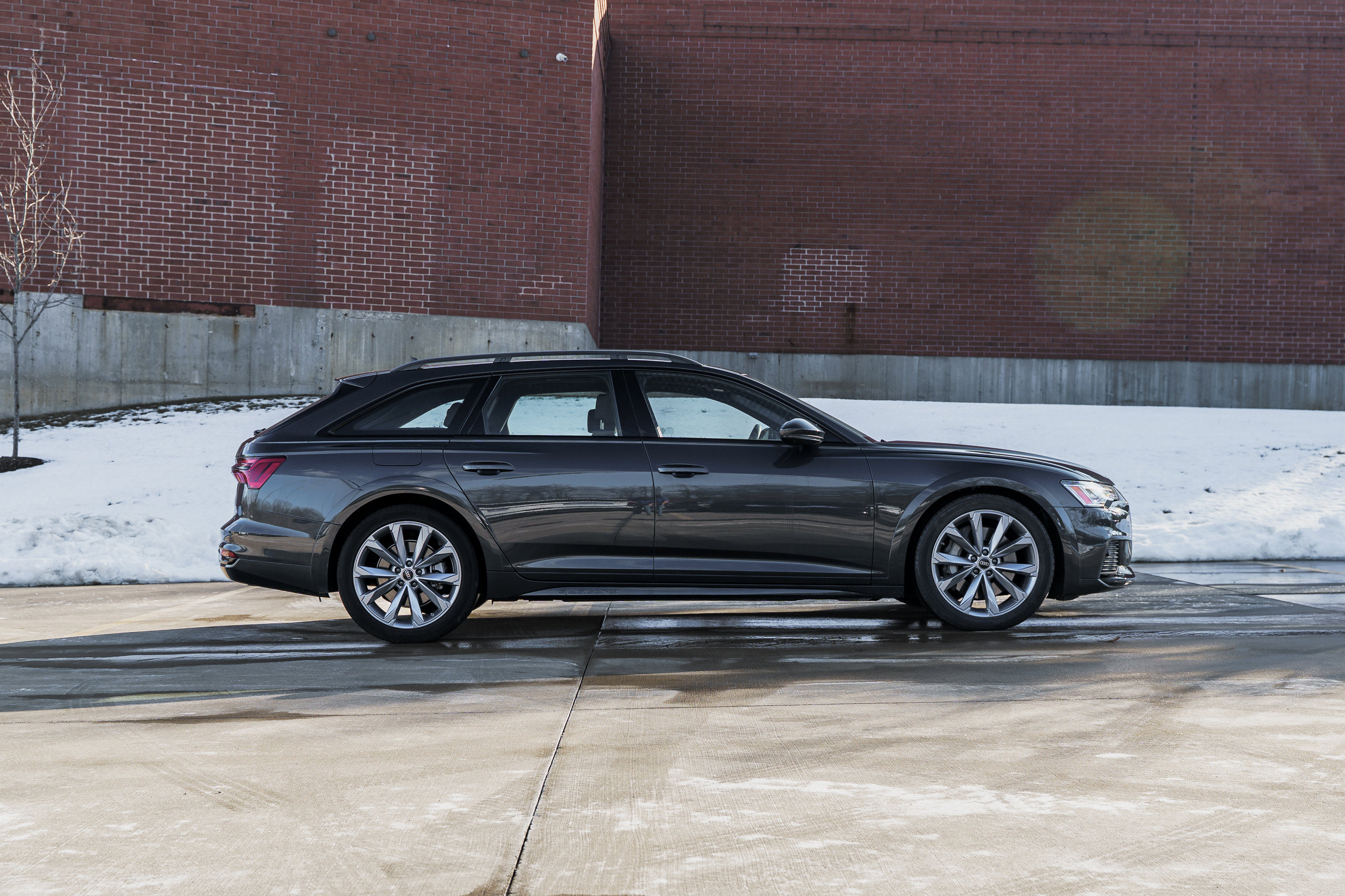 Used 2025 Audi A6 Premium Plus w/ Driver Assistance Package image 16