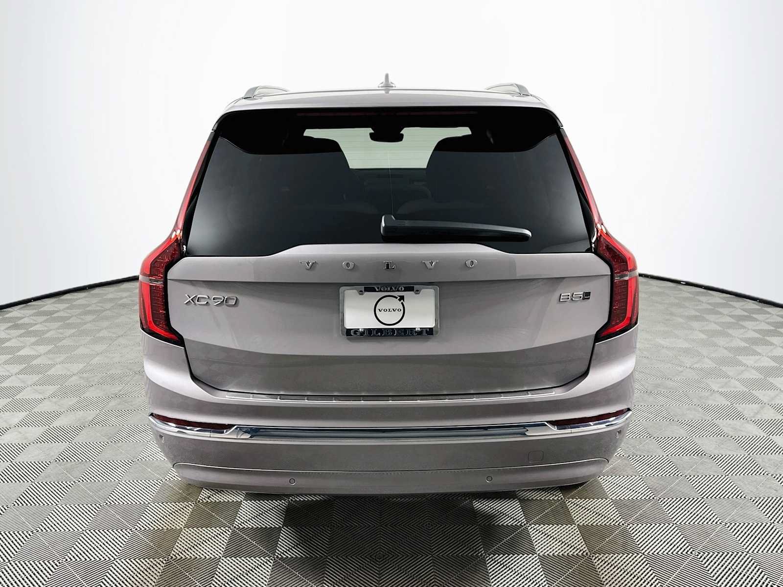 New 2026 Volvo XC90 B5 Plus AWD/4WD image 6