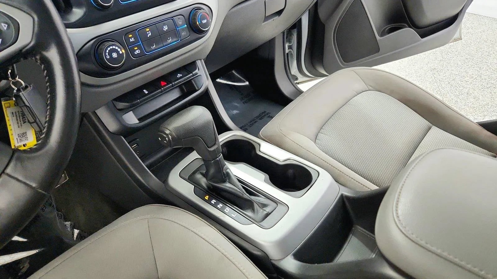 Used 2018 Chevrolet Colorado LT RWD image 26