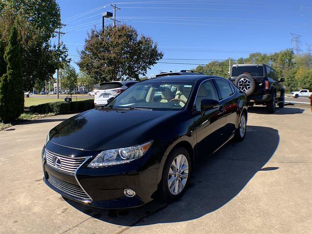 Used 2014 Lexus ES 300h w/ Premium Package w/Bamboo Trim
