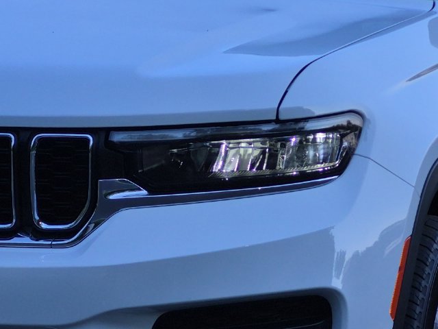 New 2026 Jeep Grand Cherokee Laredo X RWD image 17