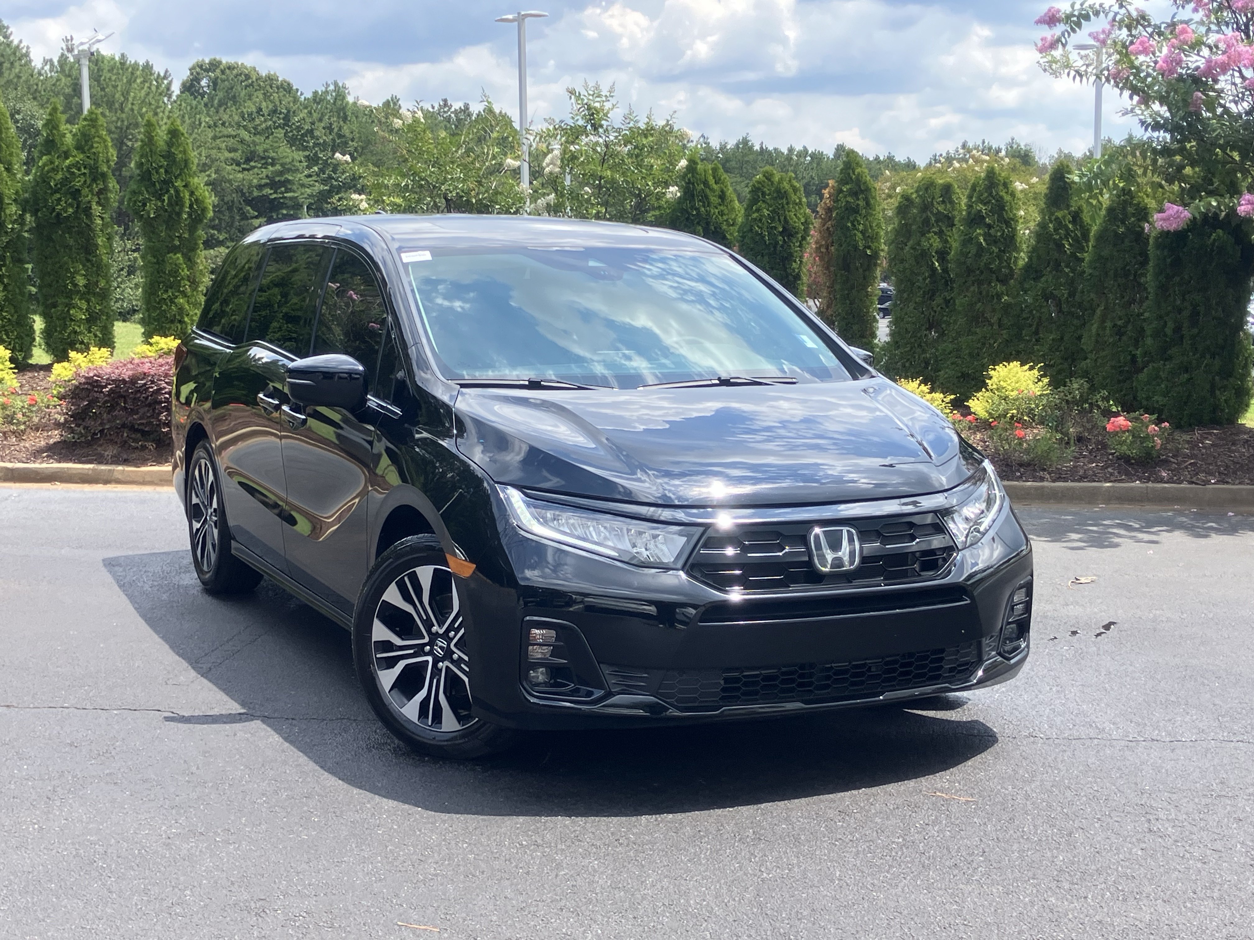 Used 2026 Honda Odyssey Elite video 2