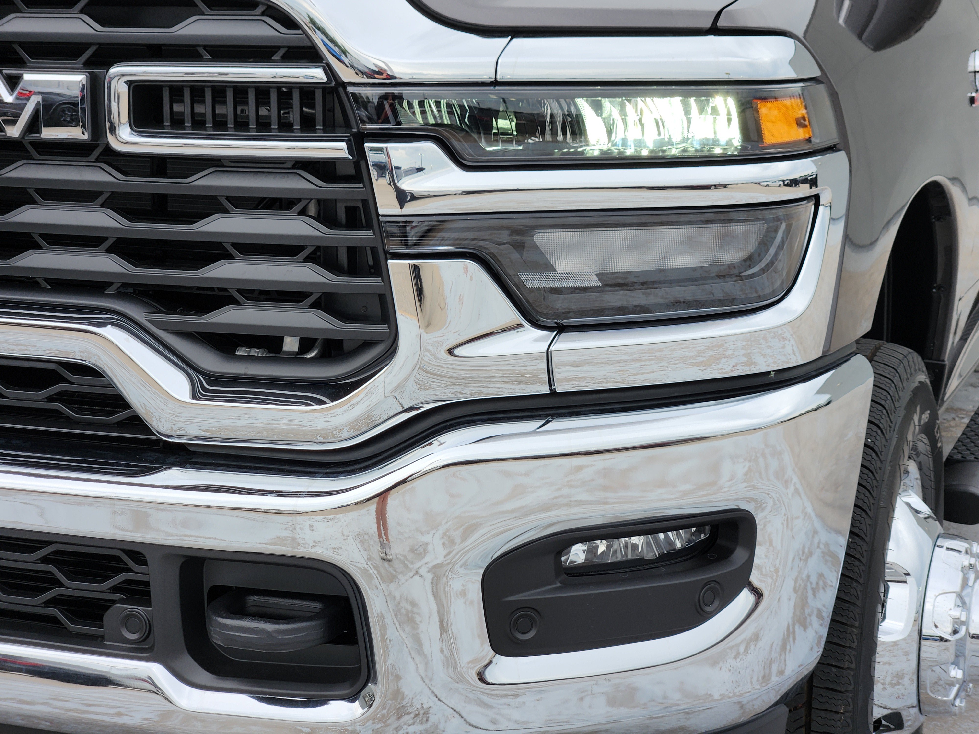 New 2026 RAM 3500 Tradesman AWD/4WD image 6