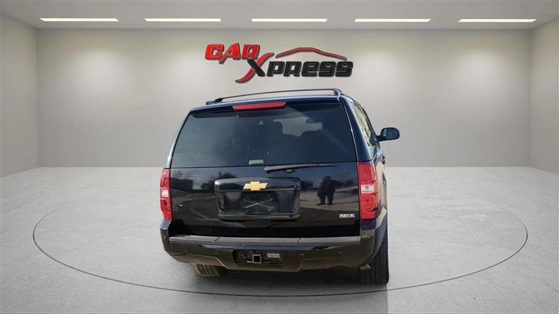 Used 2012 Chevrolet Suburban LT w/ Luxury Package image 11