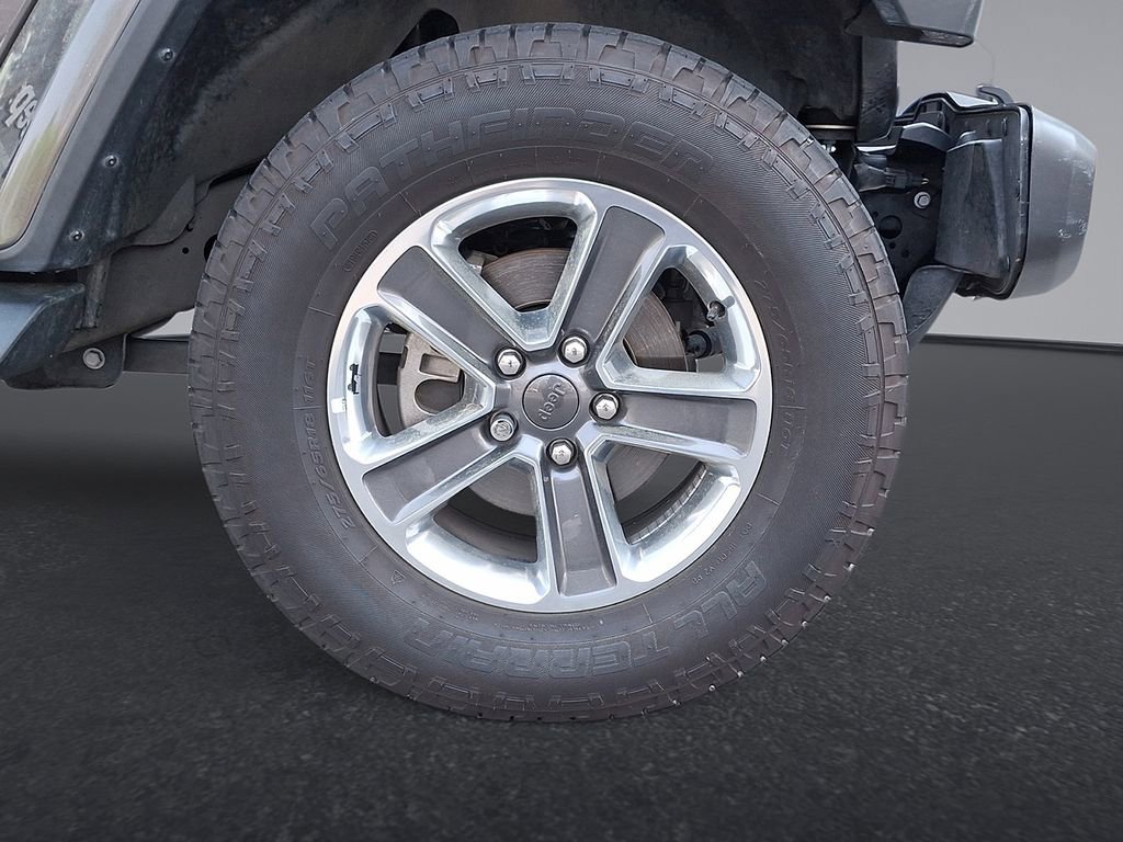 Used 2021 Jeep Wrangler Unlimited Sahara AWD/4WD image 27