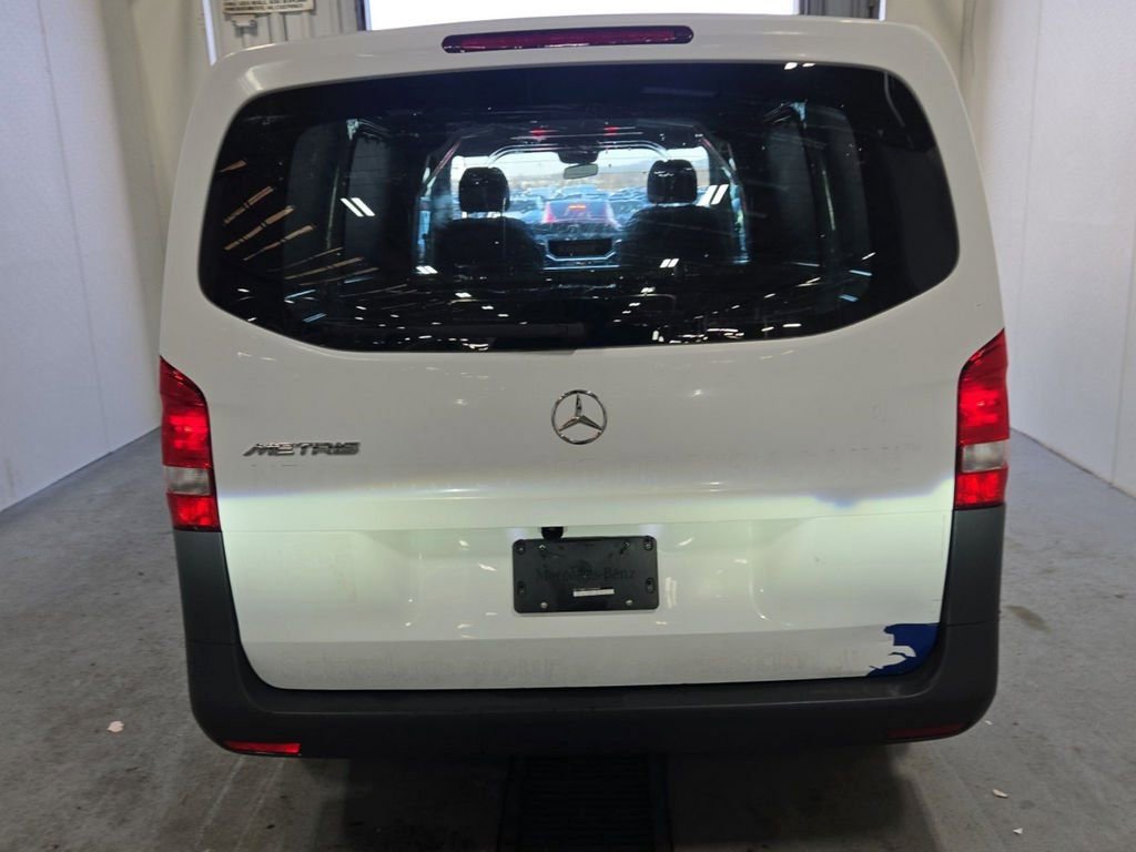 Used 2022 Mercedes-Benz Metris image 4